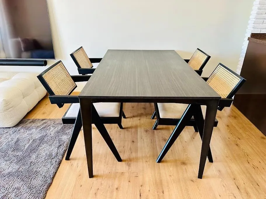 Seaview Apartment בנאלמדנה